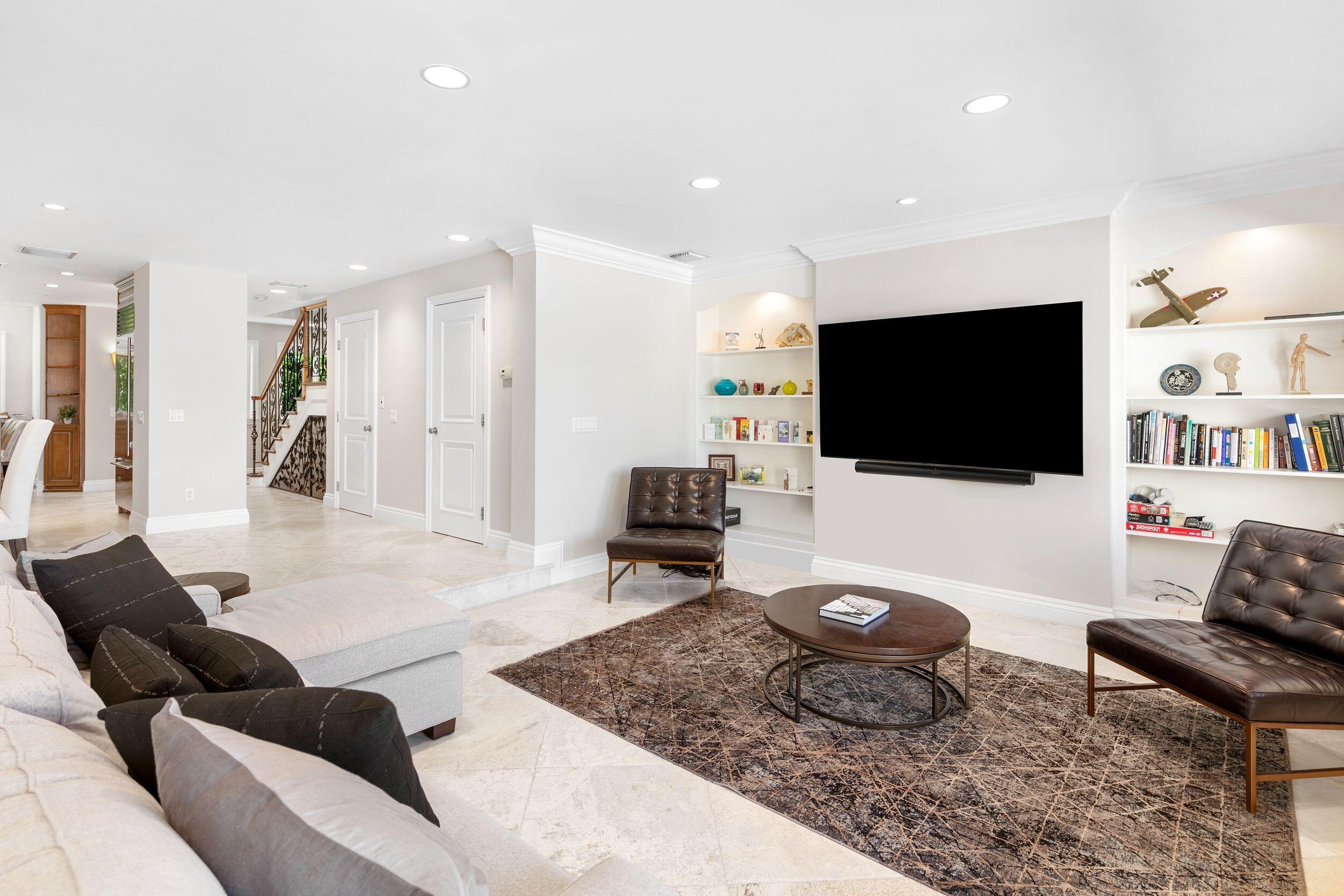 555 S Ocean Boulevard Unit: 4