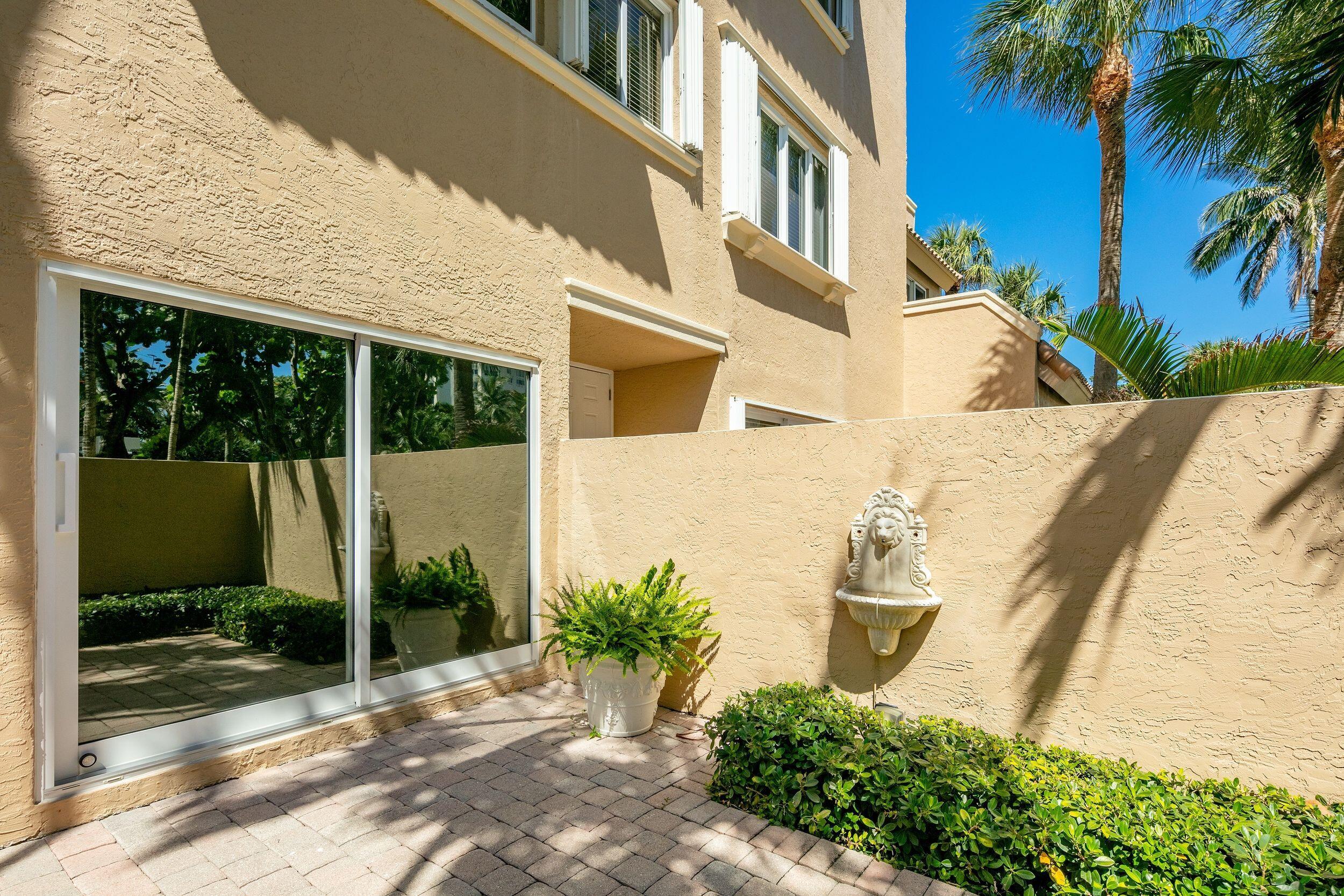 555 S Ocean Boulevard Unit: 4