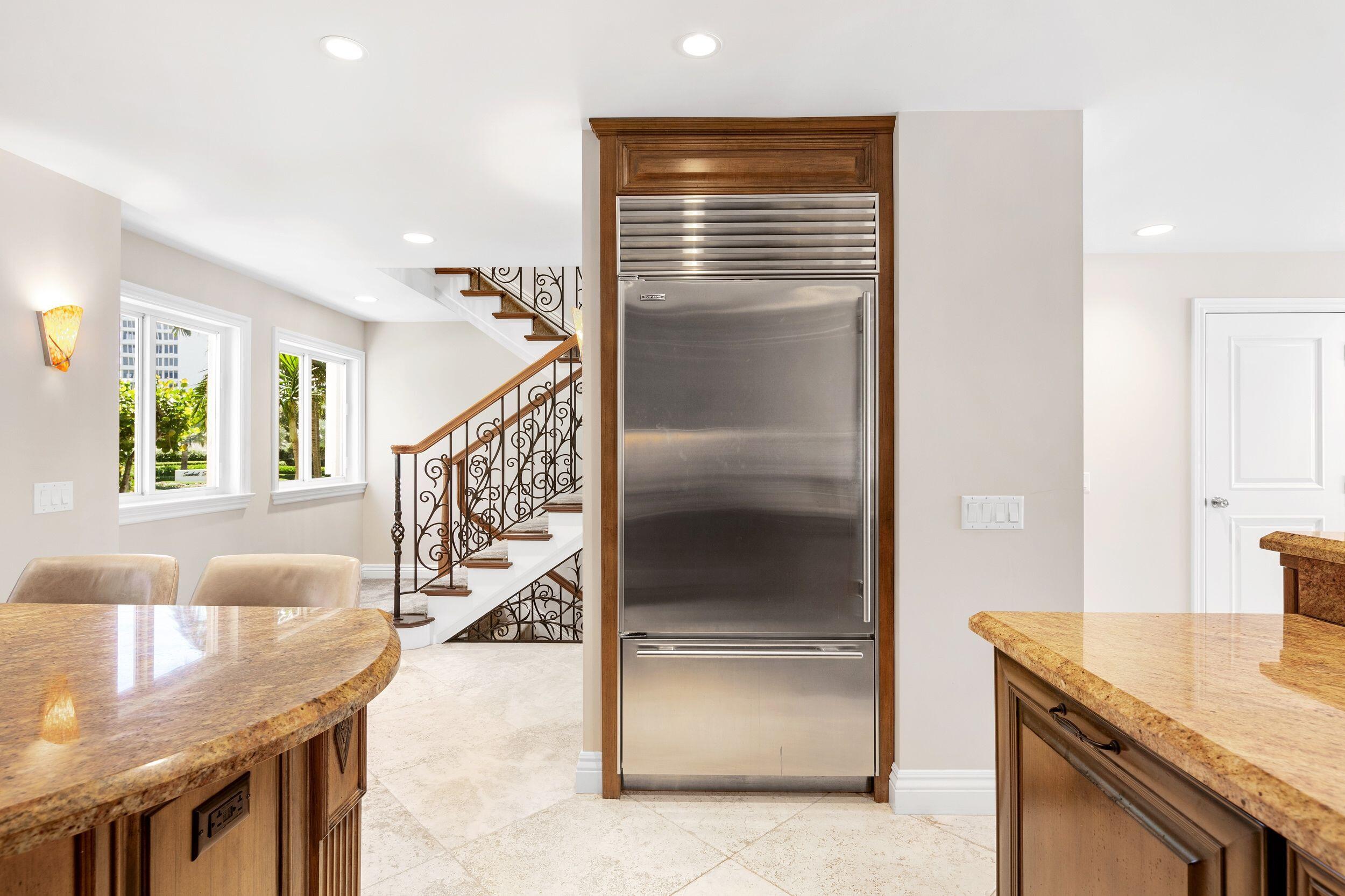 555 S Ocean Boulevard Unit: 4