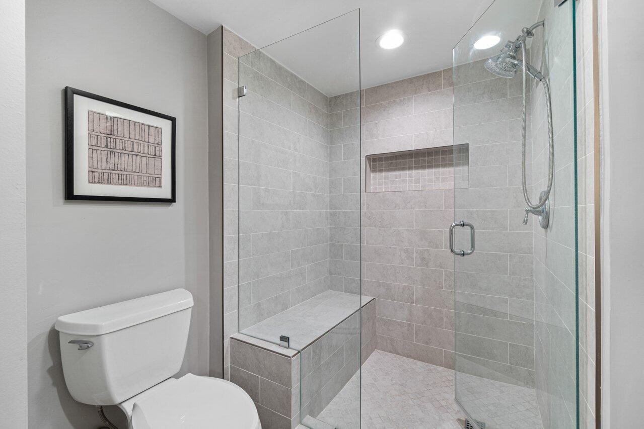 29 Stratford Lane Unit: A