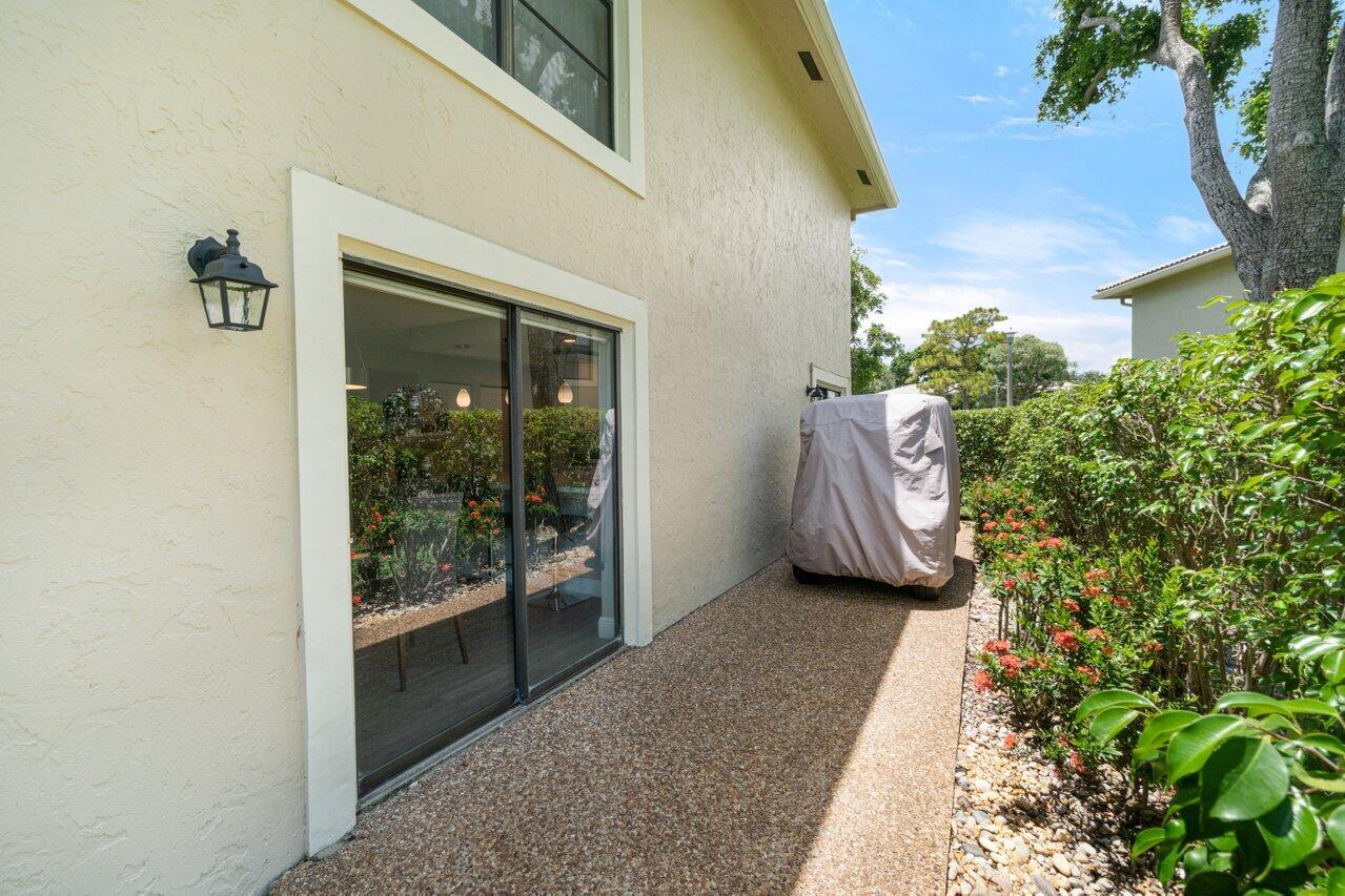 29 Stratford Lane Unit: A