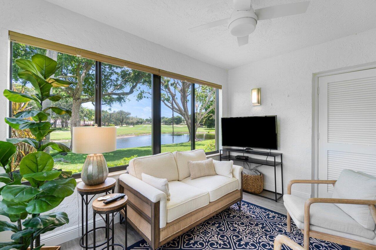 29 Stratford Lane Unit: A