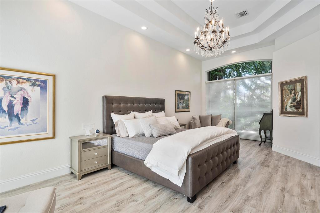 6379 Avalon Pointe Court