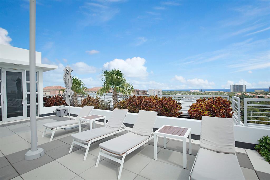 327 E Royal Palm Road Unit: 303
