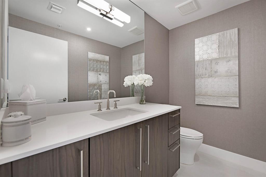327 E Royal Palm Road Unit: 303