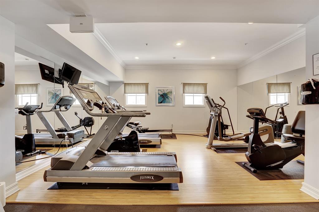 250 NE 3rd Avenue Unit: 1317