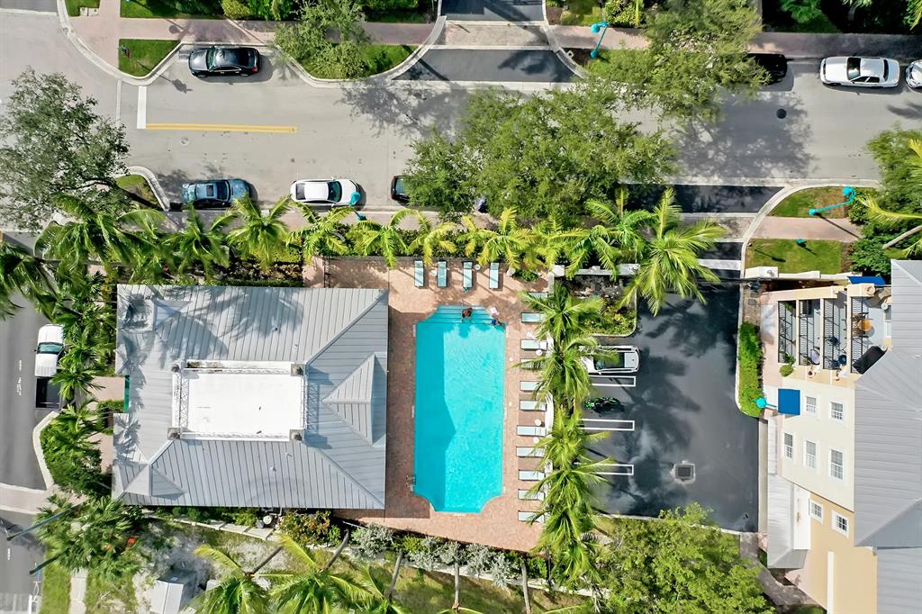 250 NE 3rd Avenue Unit: 1317