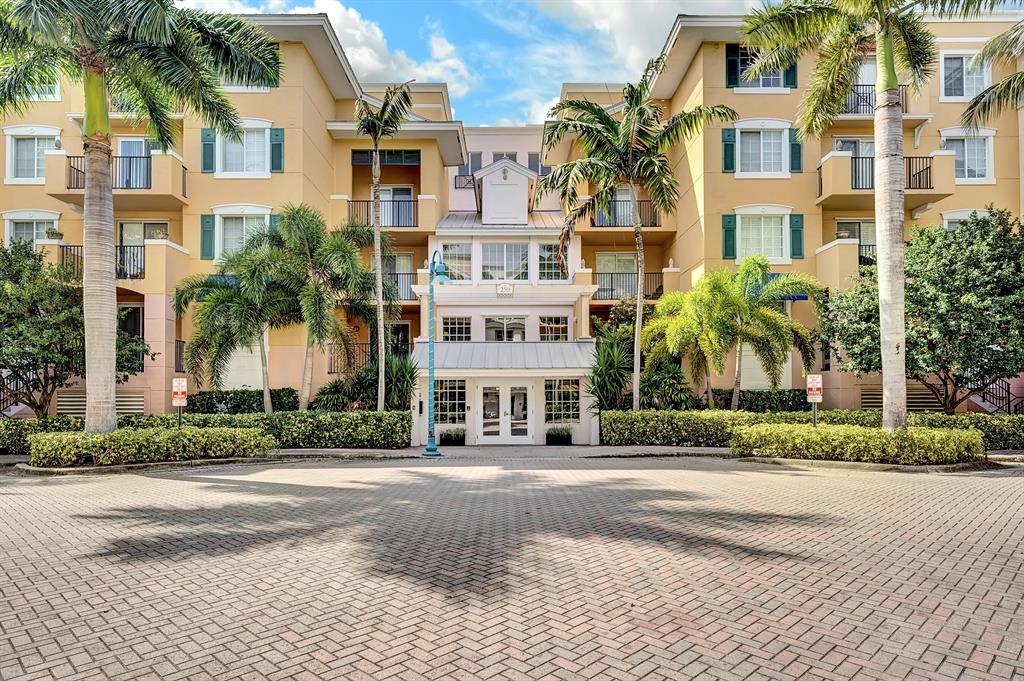 250 NE 3rd Avenue Unit: 1317