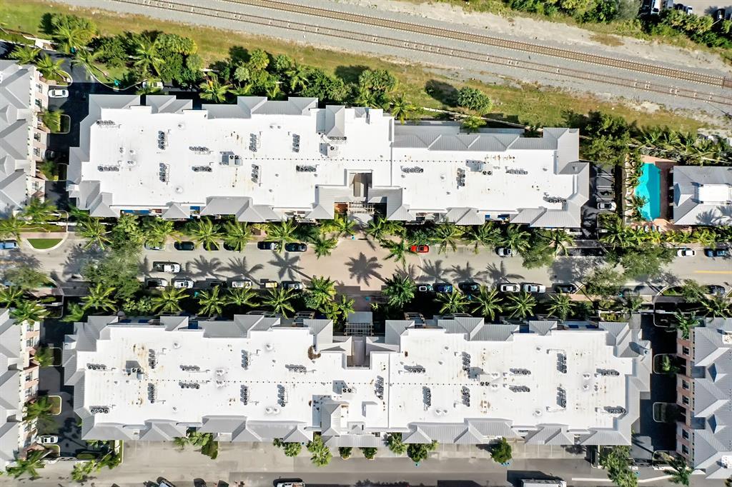 250 NE 3rd Avenue Unit: 1317