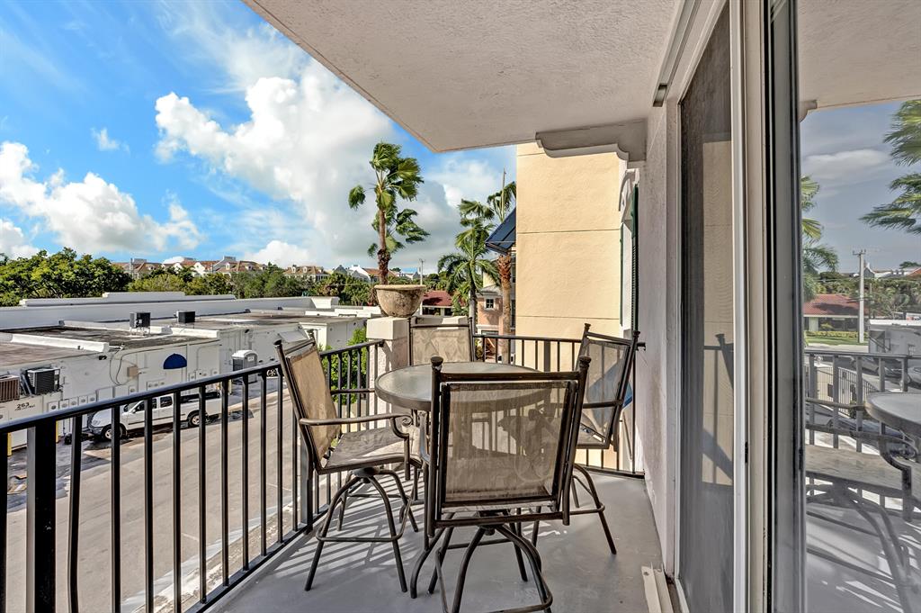 250 NE 3rd Avenue Unit: 1317