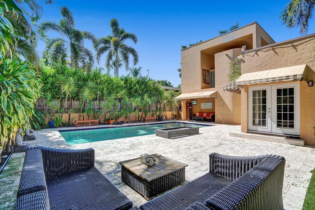 820 Hibiscus Street