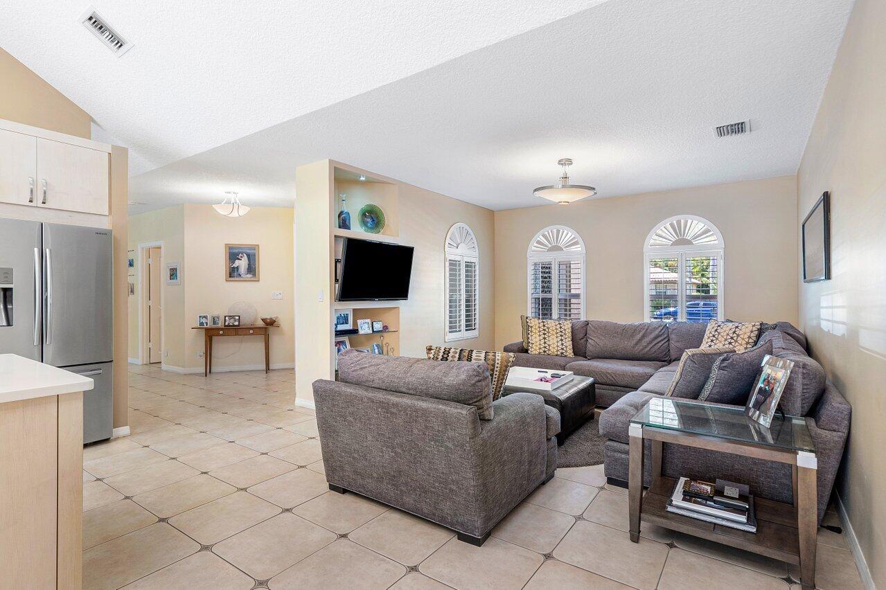 2850 NW 26th Avenue