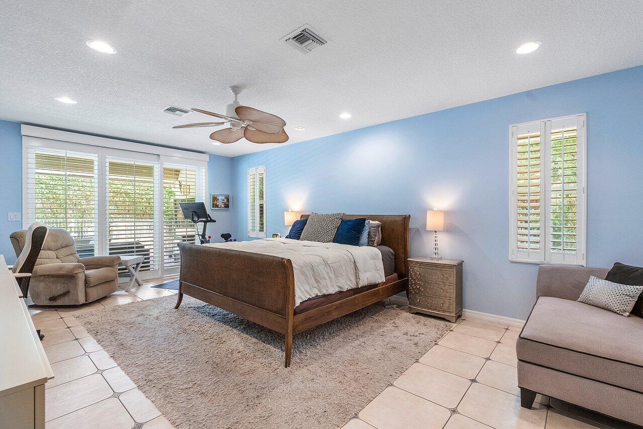 2850 NW 26th Avenue