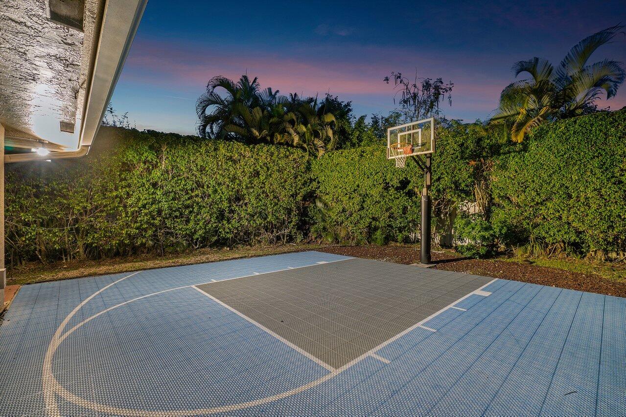 2850 NW 26th Avenue