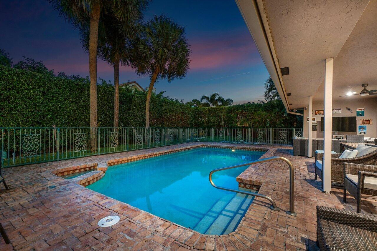 2850 NW 26th Avenue