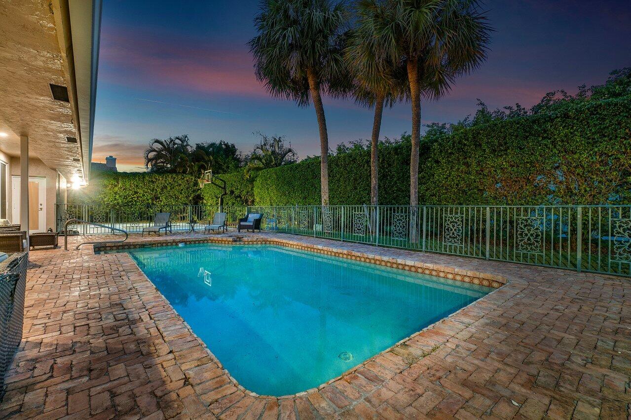2850 NW 26th Avenue