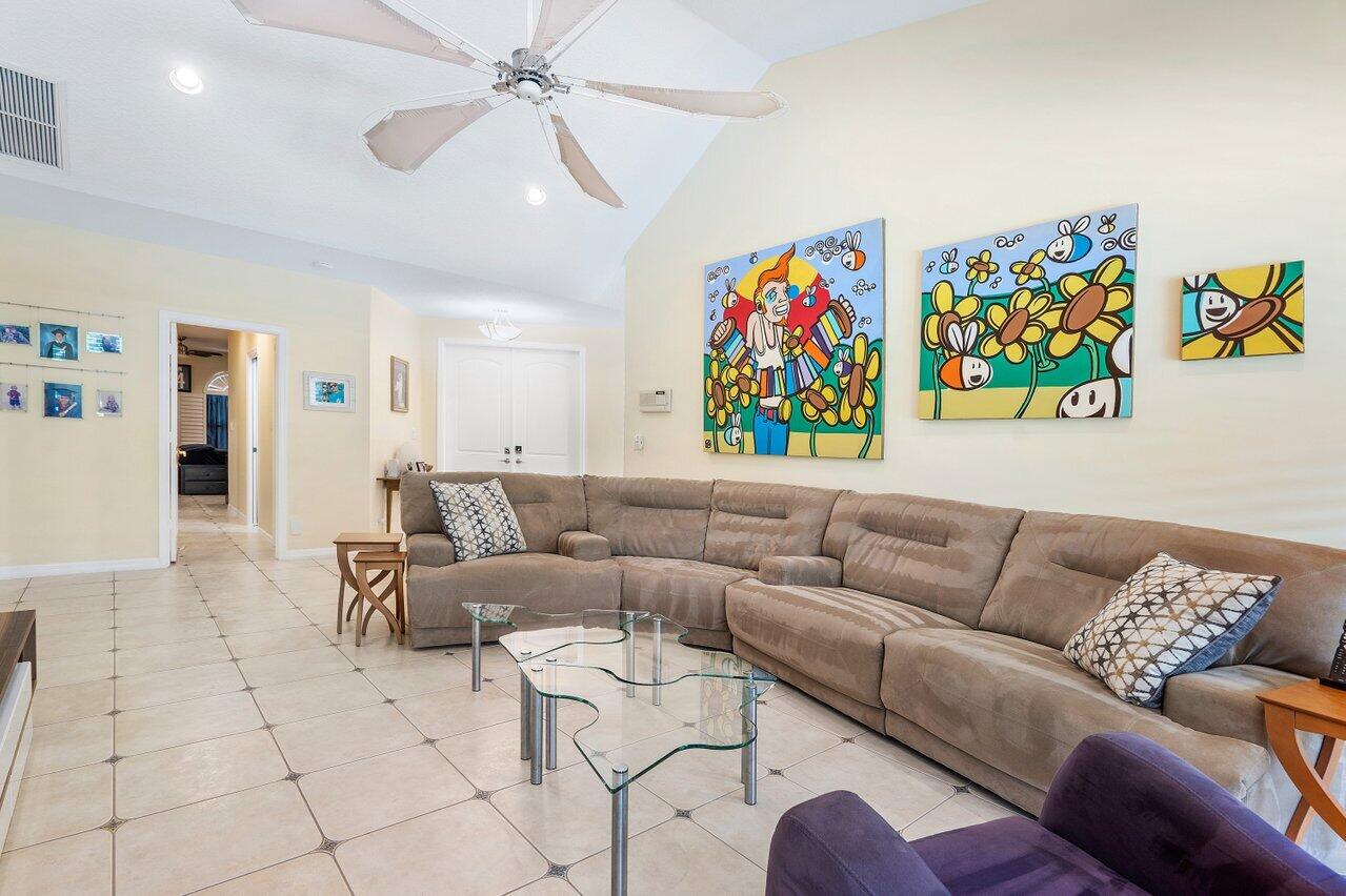 2850 NW 26th Avenue