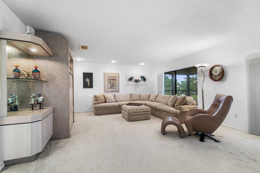 34 Westgate Lane Unit: 34b