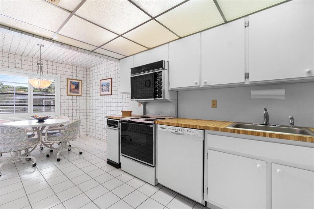 34 Westgate Lane Unit: 34b