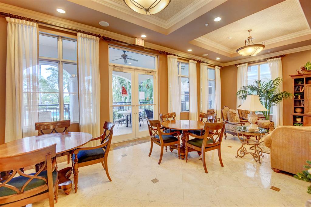 4314 Renaissance Way Unit: 314