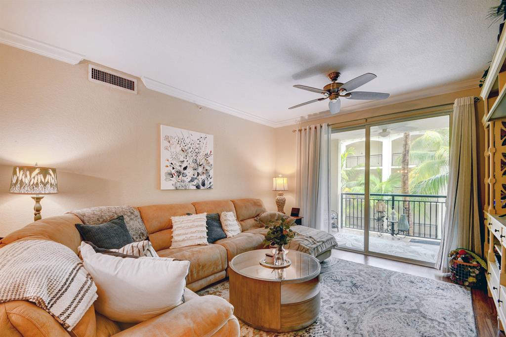 4314 Renaissance Way Unit: 314