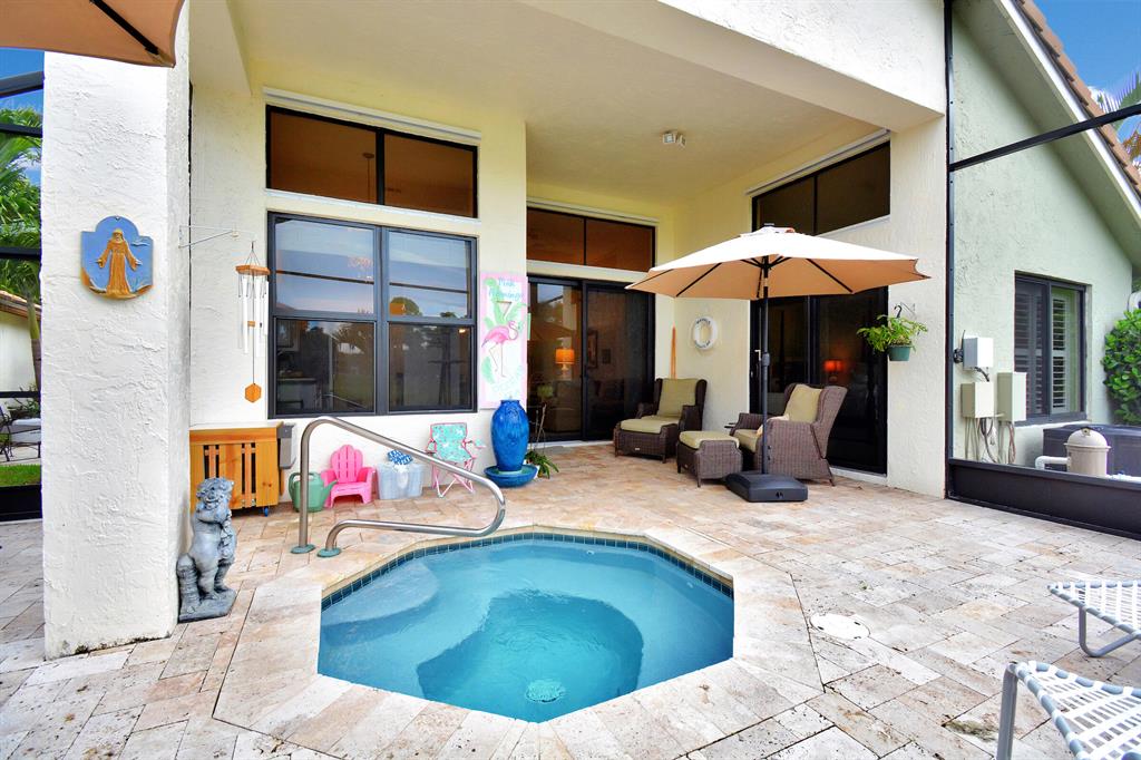 285 Sherwood Forest Drive