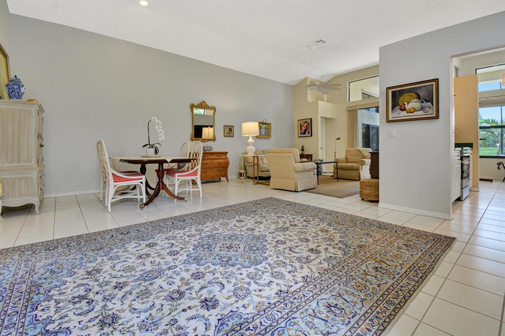 285 Sherwood Forest Drive