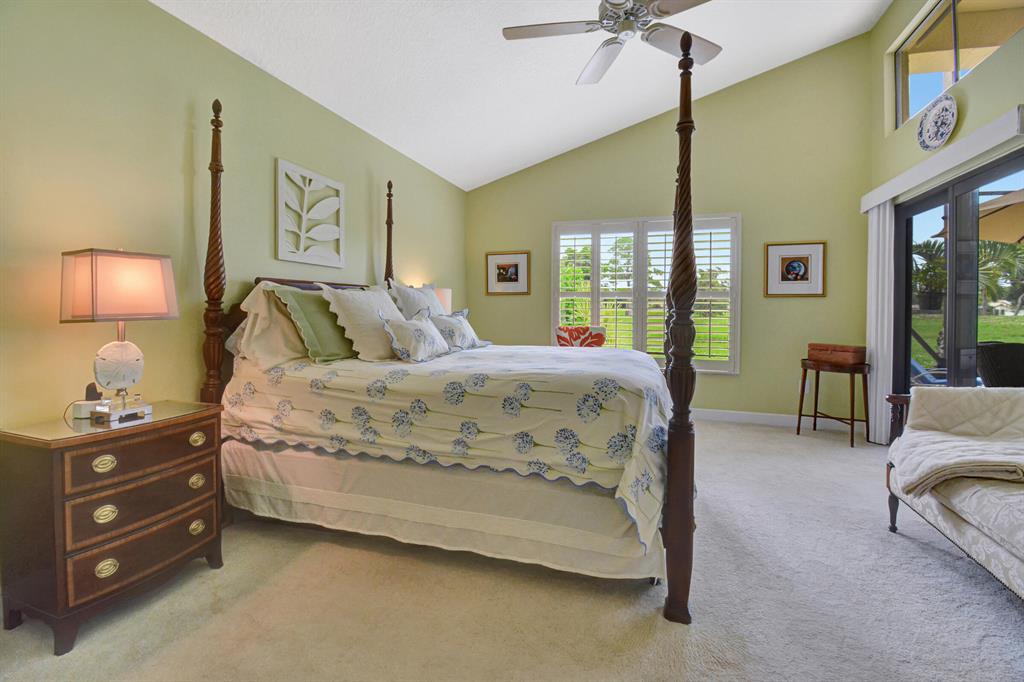 285 Sherwood Forest Drive