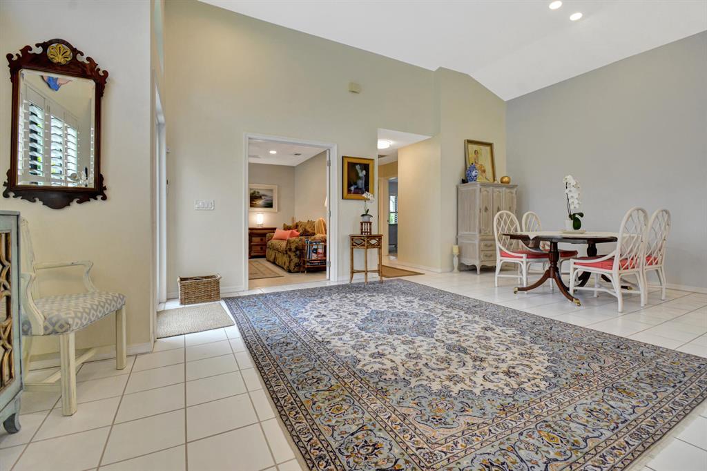 285 Sherwood Forest Drive