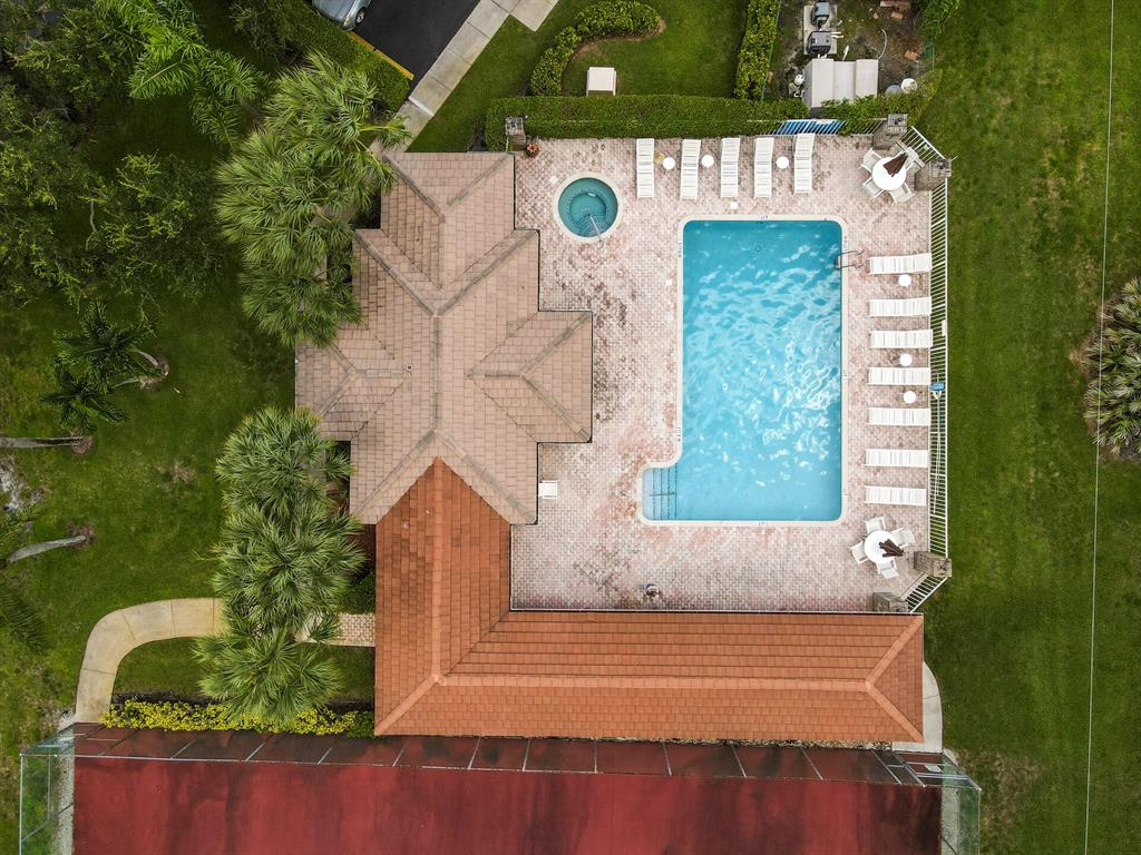 285 Sherwood Forest Drive