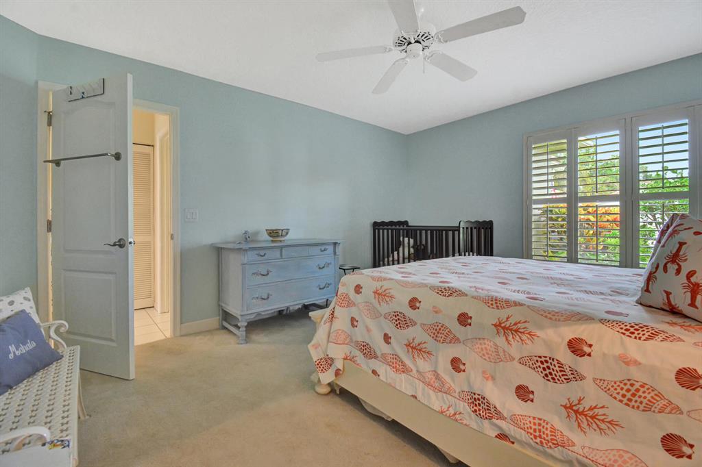 285 Sherwood Forest Drive