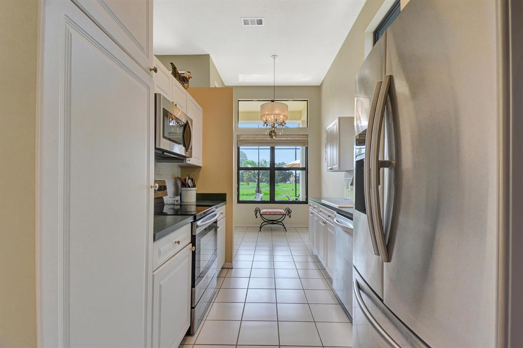 285 Sherwood Forest Drive