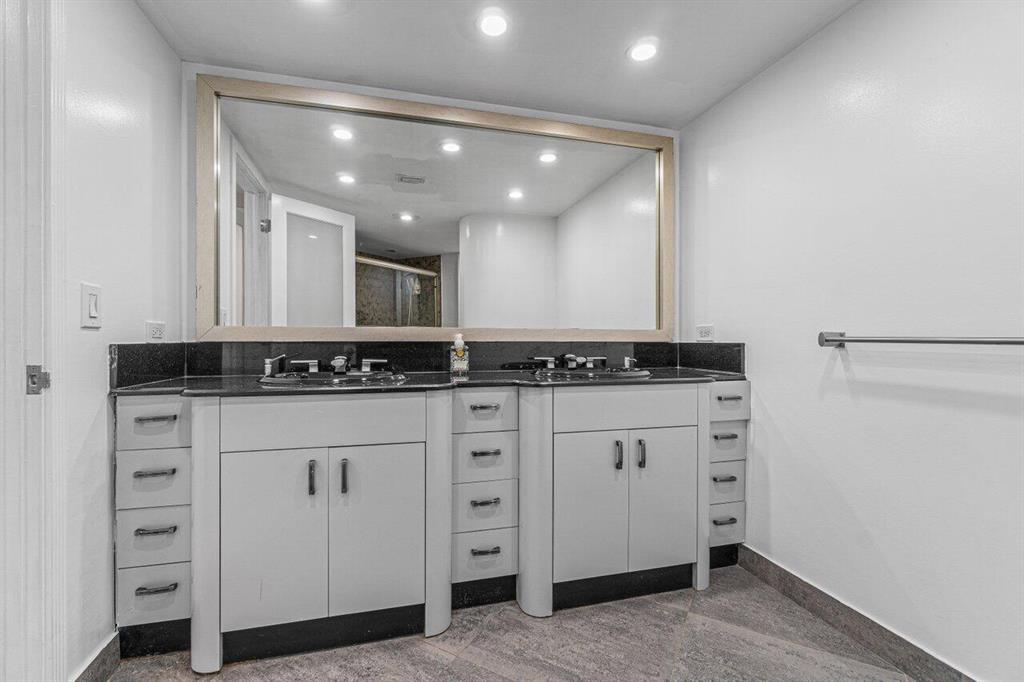 3610 S Ocean Boulevard Unit: 304