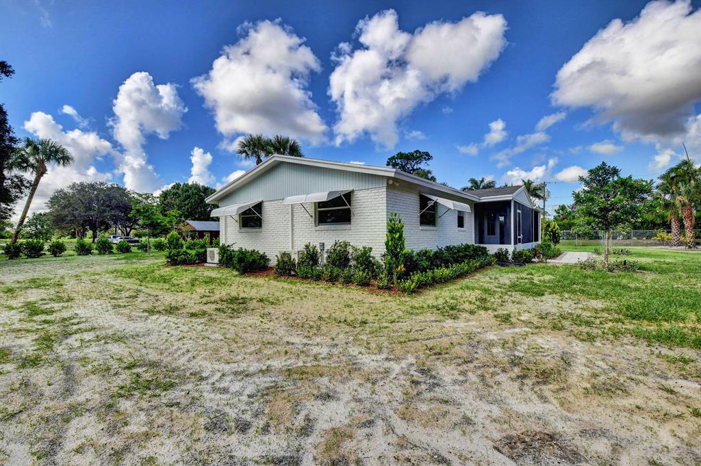 5844 Western Way