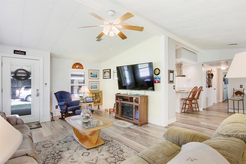 2785 SW Monarch Trail
