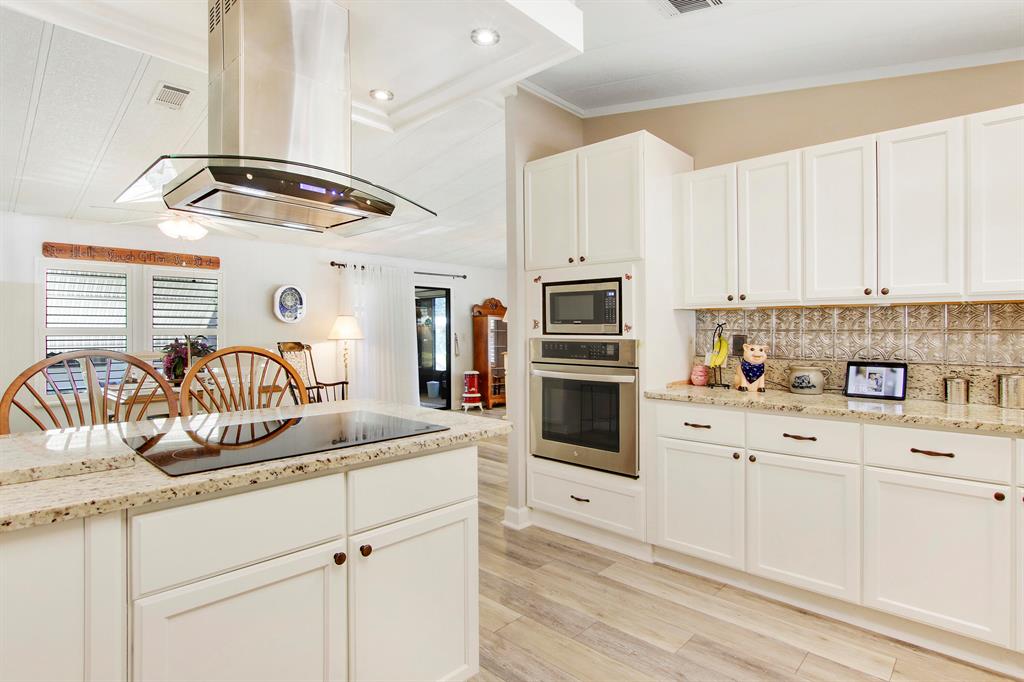 2785 SW Monarch Trail
