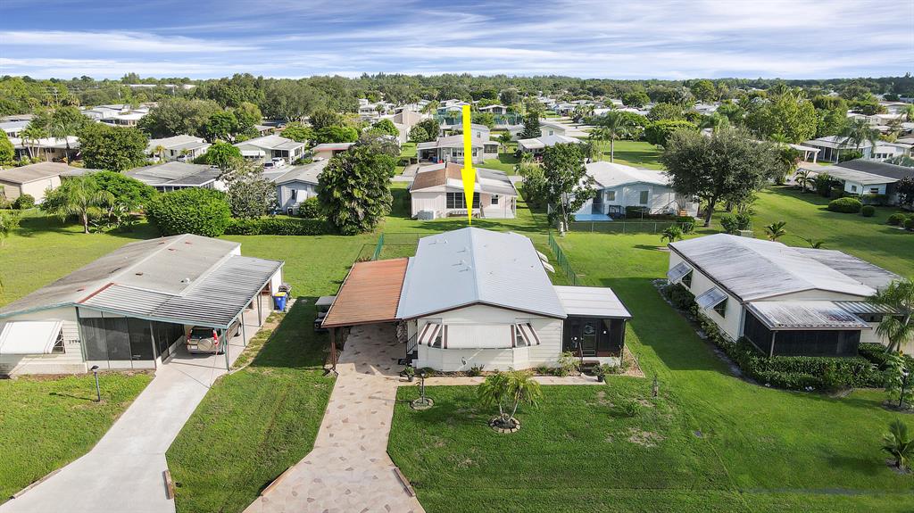 2785 SW Monarch Trail