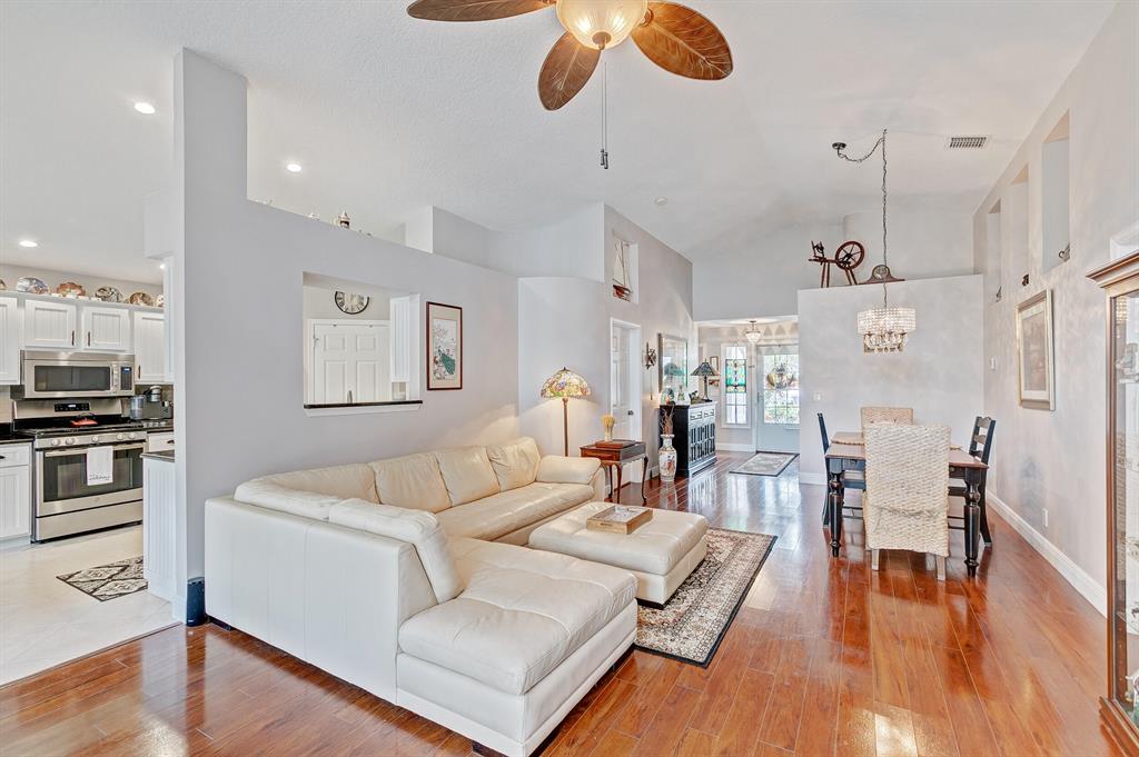 140 Egret Drive
