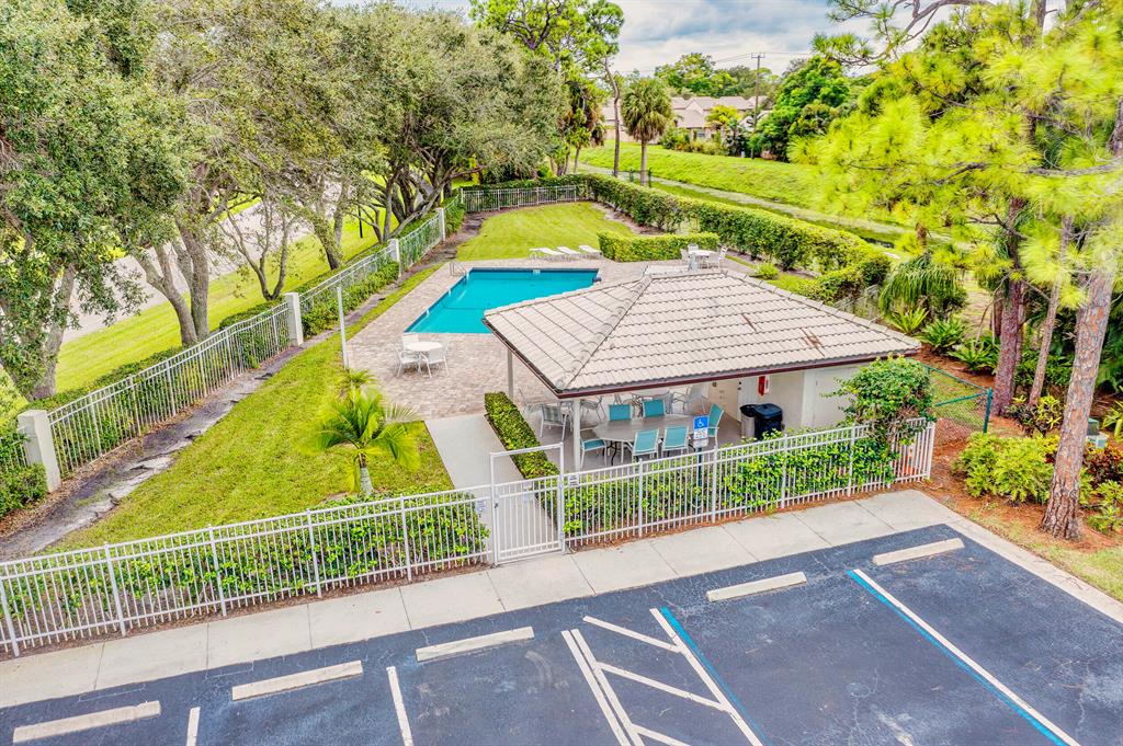140 Egret Drive