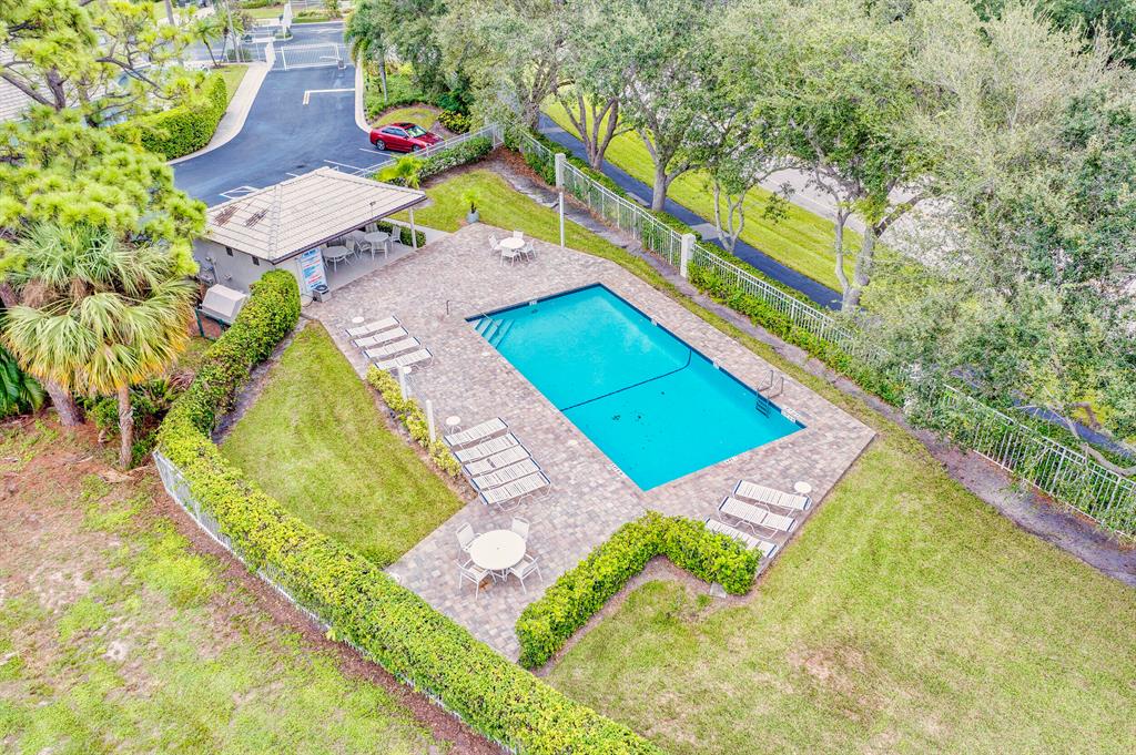 140 Egret Drive