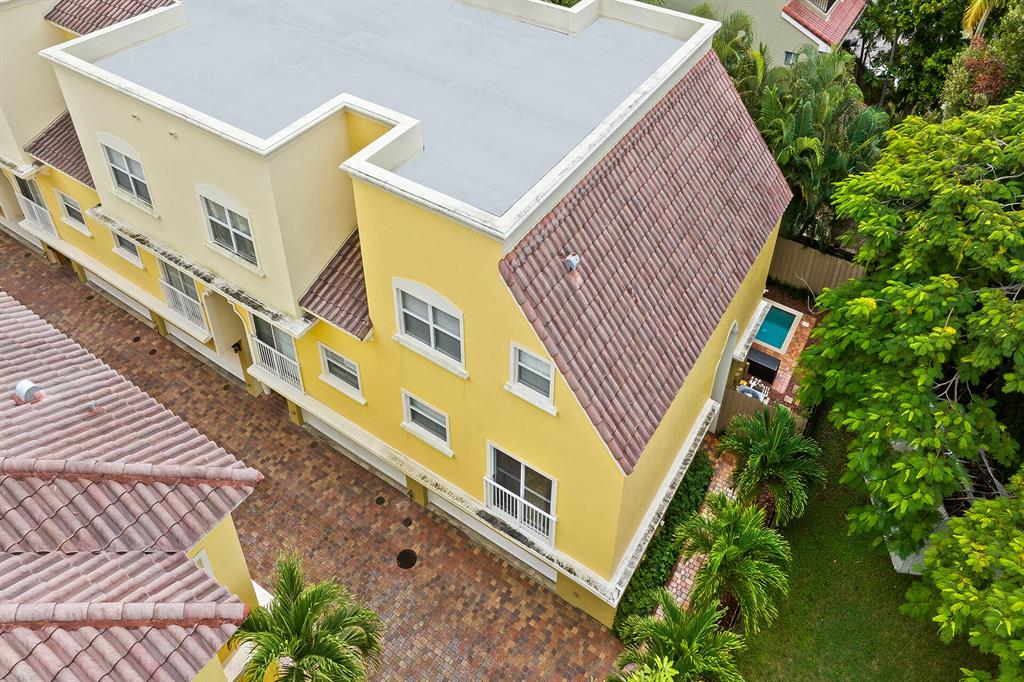 730 SE 12th Court Unit: 6
