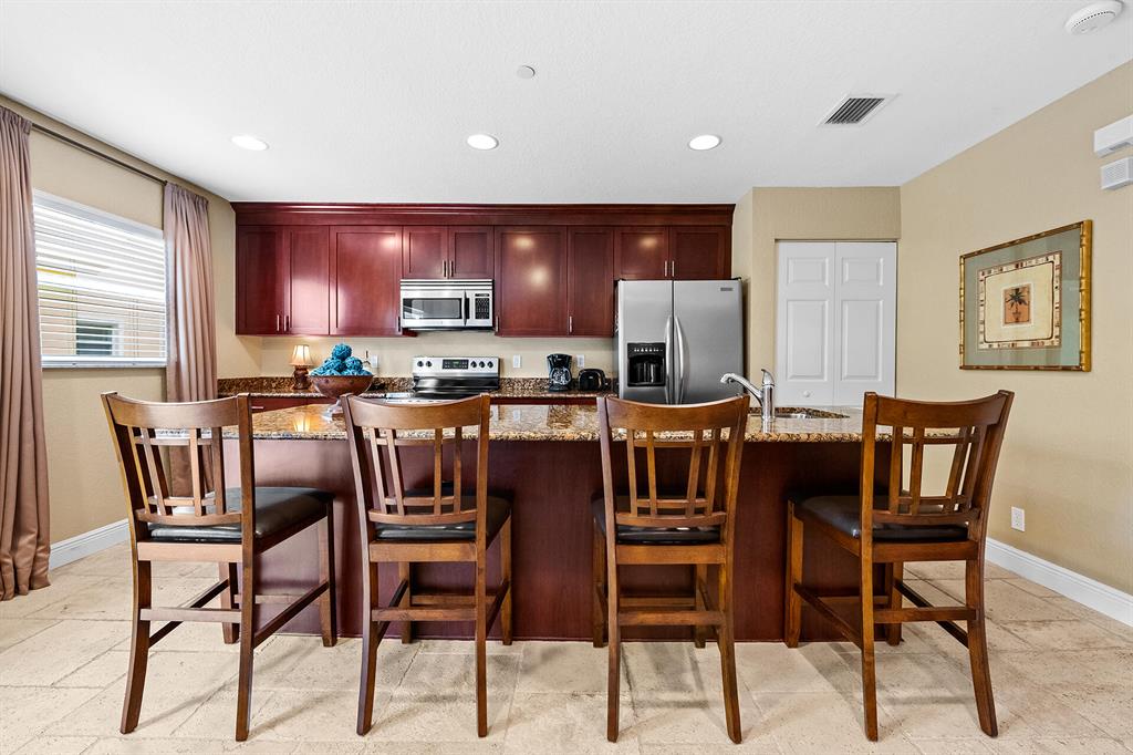 730 SE 12th Court Unit: 6