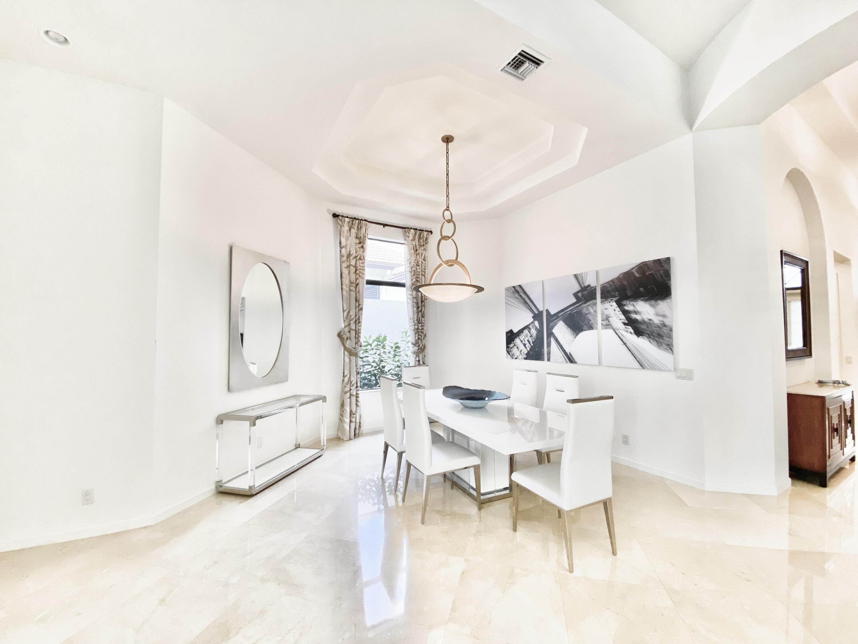 17930 Lake Azure Way
