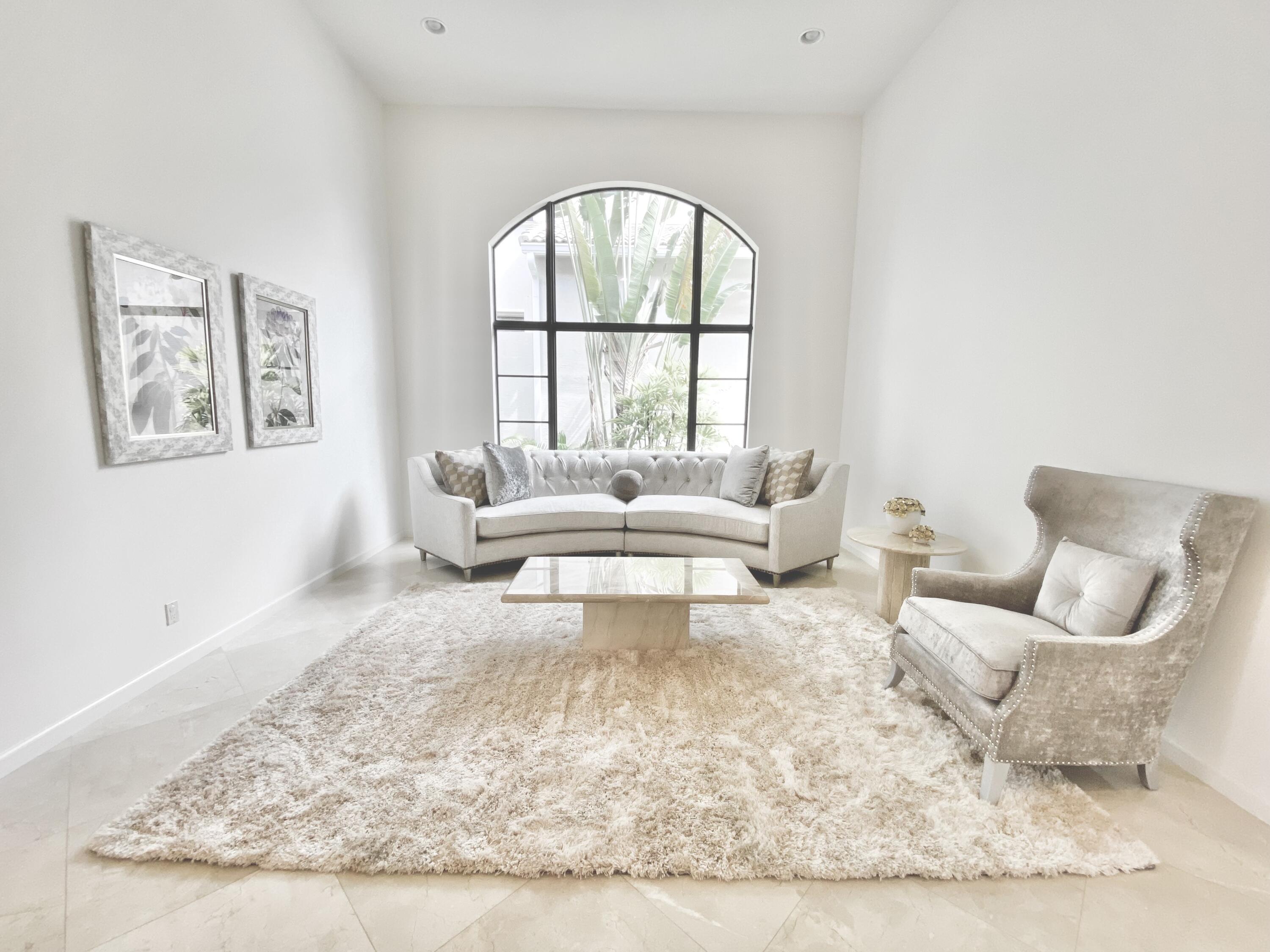 17930 Lake Azure Way