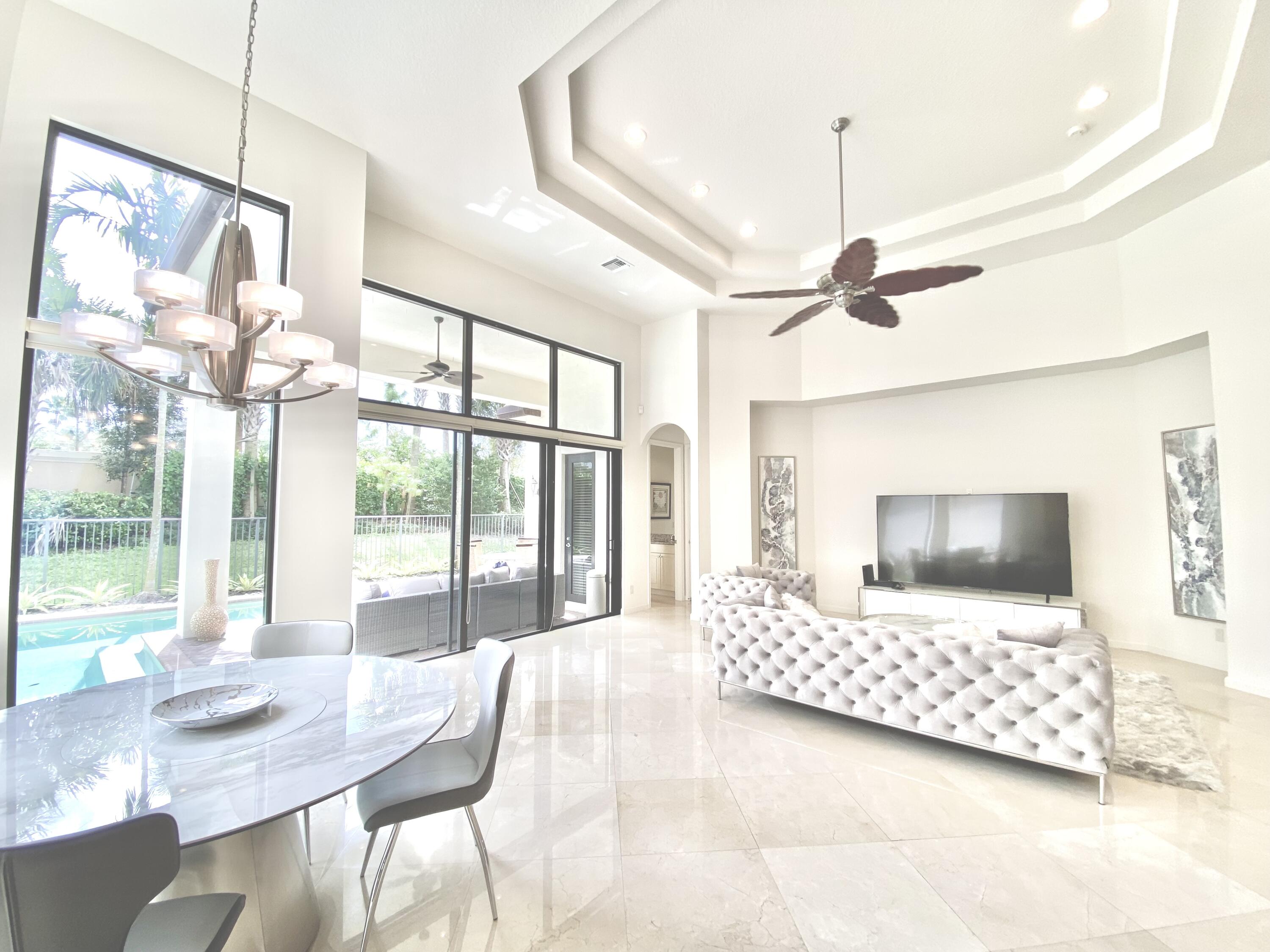 17930 Lake Azure Way