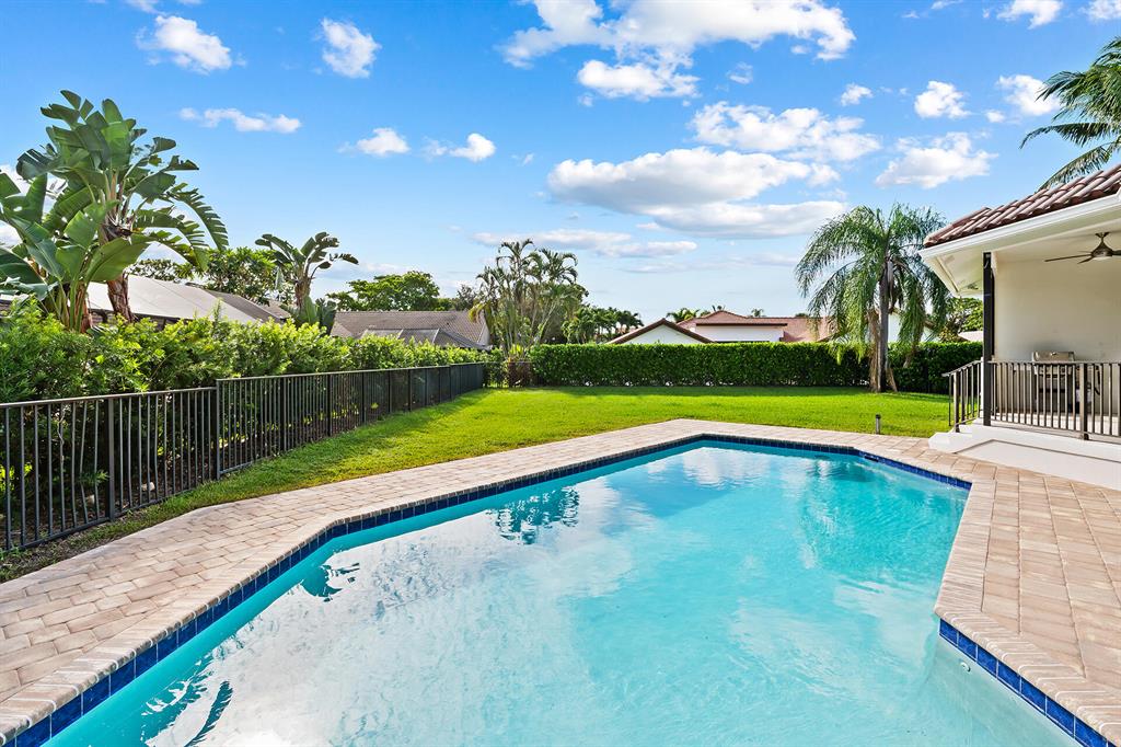 2921 NW 26th Court