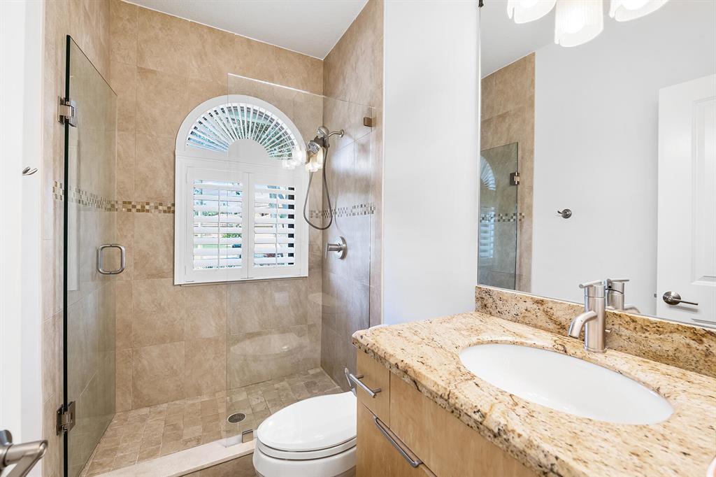 2921 NW 26th Court
