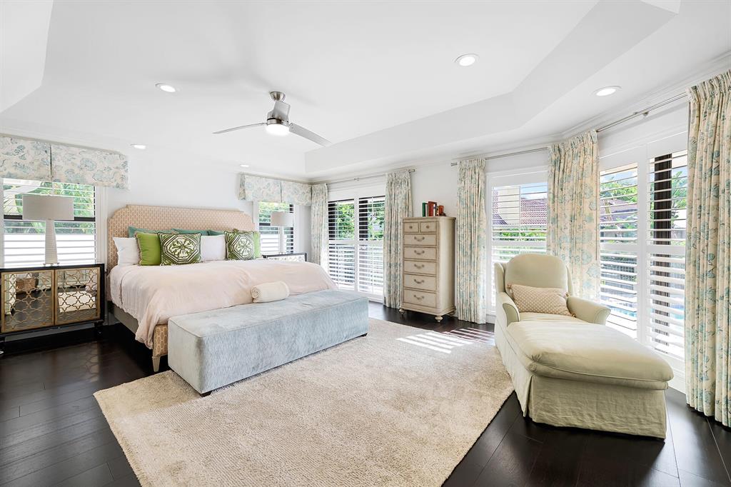 2921 NW 26th Court
