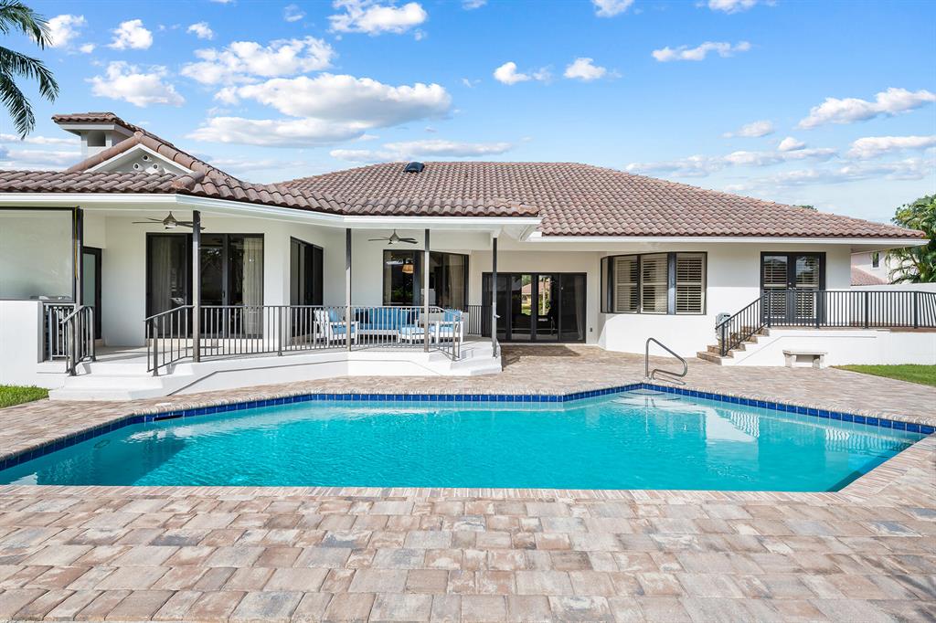 2921 NW 26th Court