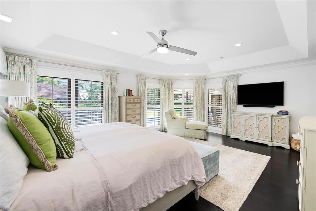 2921 NW 26th Court